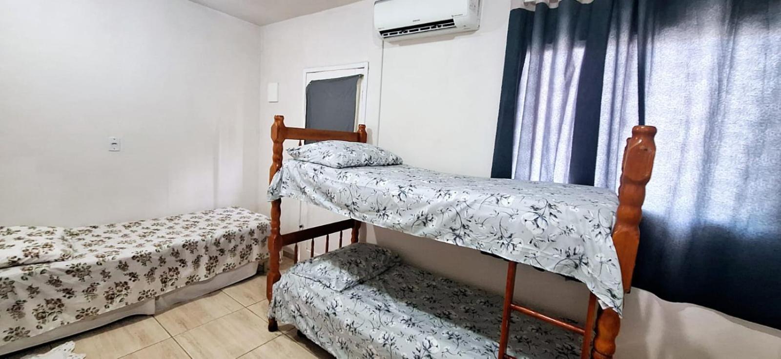 Kitnet S1 Torres: Beachfront Superhost Studio with AC and Parking Exterior photo